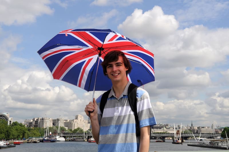 Profesionales de Colombia y otros países podrán acceder a una oportunidad académica internacional con financiación completa del Gobierno británico. (Fuente: Freepik)