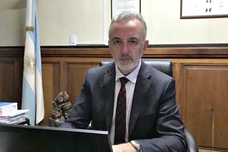 El presidente Javier Milei firmó el decreto que acepta la renuncia del juez federal de Rosario, Marcelo Bailaque (Fuente: Archivo).