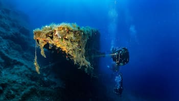 Un “museo congelado” bajo el mar: el descubrimiento del Ejército de Francia a 2,570 metros de profundidad que cambia para siempre la arqueología