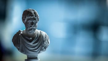 “Memento mori”: qué significa realmente la frase que le da vida a la filosofía estoica de Marco Aurelio y Séneca