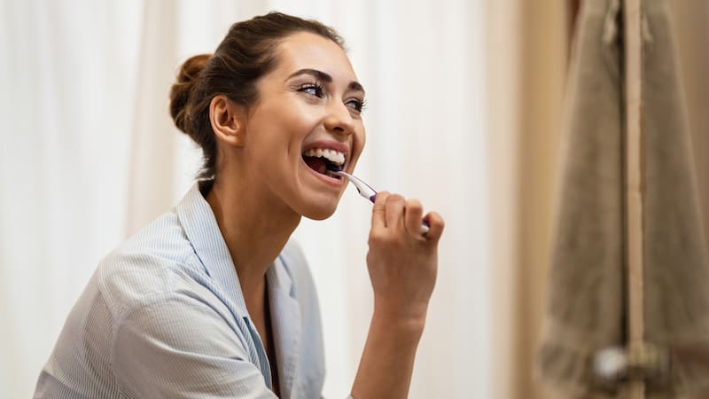 Expertos explican cuál es el mejor truco para eliminar el sarro de los dientes. (Fuente: archivo).