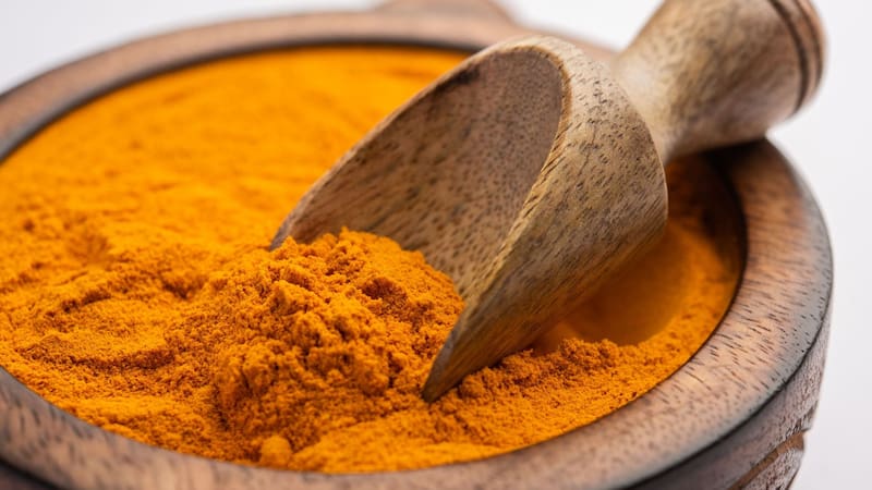 La cúrcuma tiene un compuesto activo llamado curcumina, responsable de la mayoría de sus efectos positivos en la salud. Fuente: archivo.