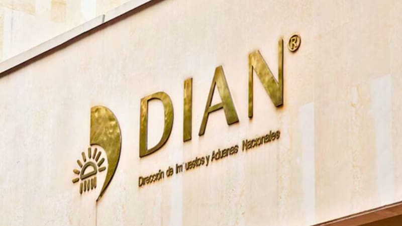 La regularización de la deuda requiere enviar la solicitud por escrito a la Unidad Administrativa Especial de la DIAN, cumpliendo con los plazos y pagos establecidos. (Fuente: Archivo).