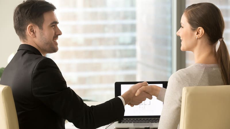 Una empresa lanzó una vacante de empleo por contrato a término indefinido, ideal para los jóvenes de la capital. (Imagen: archivo).