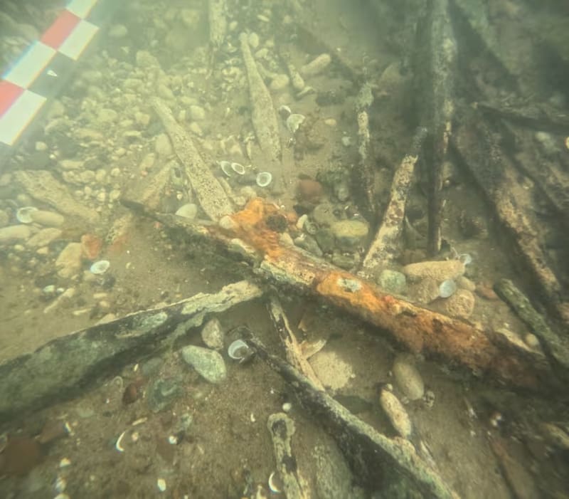 Descubren en Bosnia un conjunto de lingotes bipiramidales de la Edad del Hierro, ocultos durante más de dos milenios en el lecho del río Sava. Imagen: archivo.