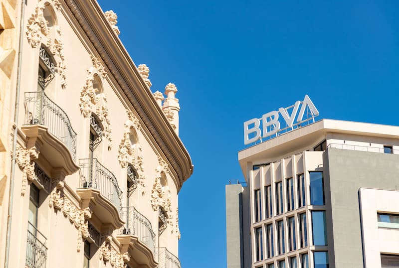 BBVA Banca Privada va a por los 200.000 clientes y busca amenazar el liderazgo de Banco Santander y CaixaBank. (Fuente: Shutterstock)