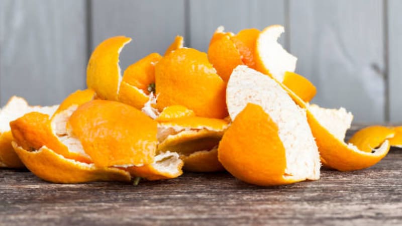 Los aceites naturales de las cáscaras de mandarina son grandes aliados para aromatizar los ambientes.