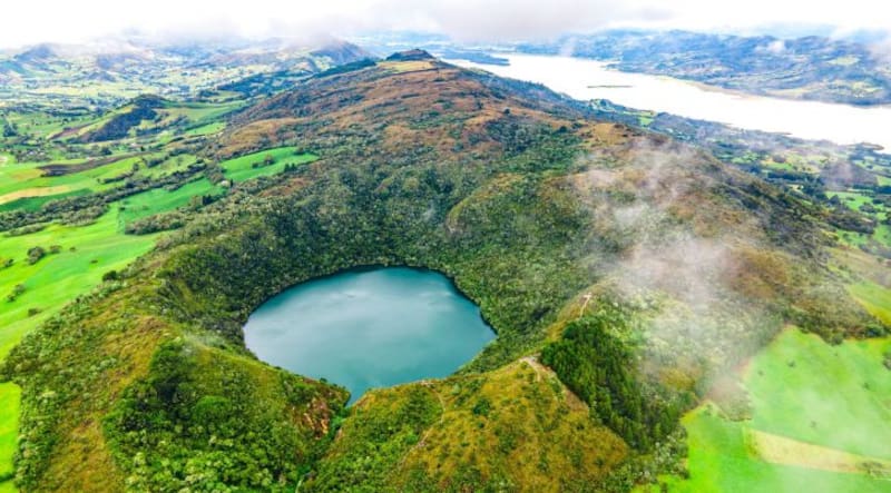 La Laguna de Guatavita es un icono natural de Colombia.