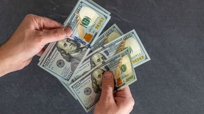 SSI entrega más de 17,000 dólares anuales a sus beneficiarios. Fuente: Archivo.