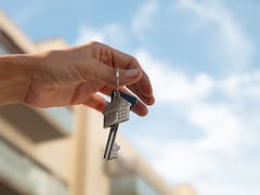 Adiós alquiler: venden una casa con 4 habitaciones, 3 baños y chimenea por solo 47.000 euros