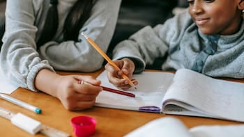 Atención | Cierran todas las escuelas el 17 de noviembre: no habrá clases para preescolar, primaria y secundaria