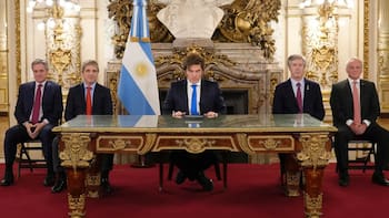 Cómo será la cadena nacional de Milei: la puesta en escena y las reformas que anunciará