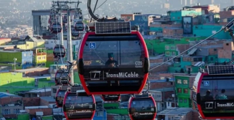 Moovit y el canal de WhatsApp de TransMilenio ofrecen información en tiempo real sobre rutas y novedades del sistema. (Fuente: Archivo)
