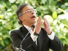 Petro ordena peritaje forense a los chats de alias Calarcá tras las sospechosas conexiones de sus funcionarios con las disidencias de las FARC