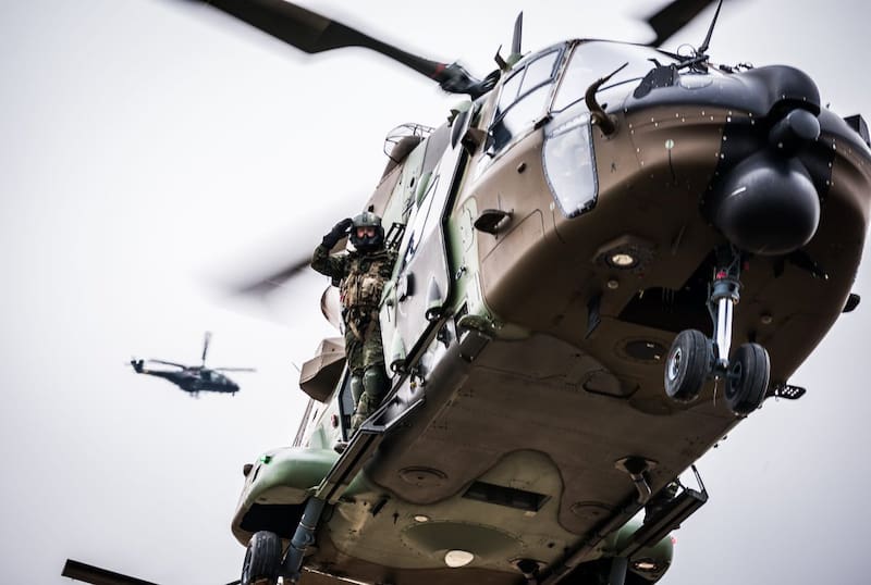 El Ejército Nacional busca militares jóvenes.