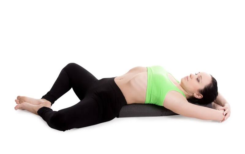 Trabajar la postura ayuda alinear la columna y eliminar los dolores de espalda. (Fuente: Archivo).