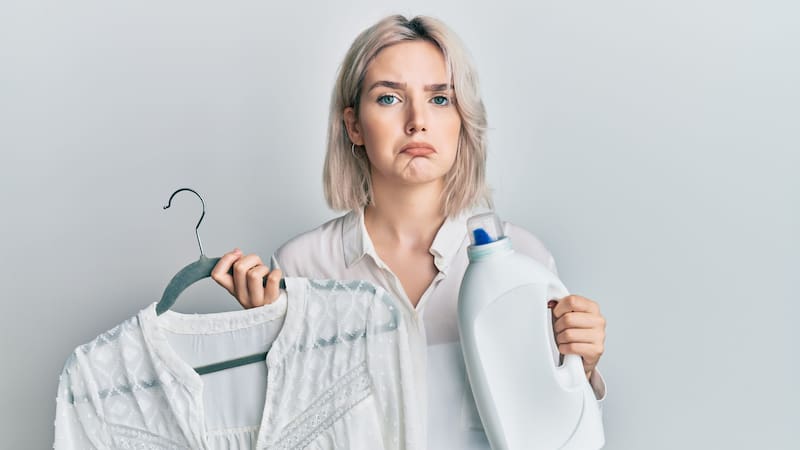 Conocé los métodos caseros que prometen devolverle a tus prendas su blancura original.