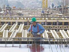 La desocupación se mantiene sin cambios, pero afecta al 8,3% de la población activa