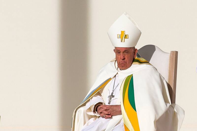 Una de las profecías de Nostradamus apuntan a la elección de un nuevo Papa (Fuente: EFE / Ciro Fusco)