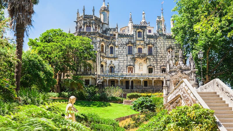 Este paraíso de cuentos se esconde a 30 minutos de Lisboa y tiene las vistas más impresionantes .