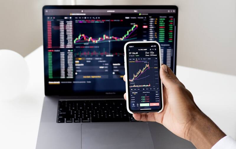 La cotización de las acciones más destacadas en el IBEX en España (foto: Pexels).