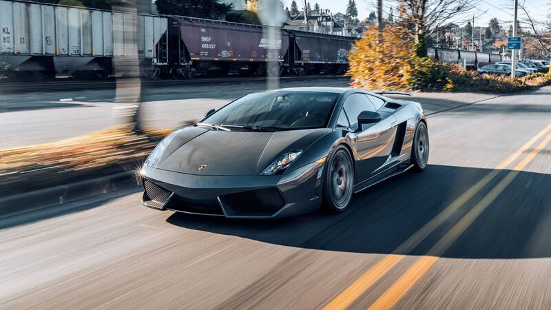 Subastan 6 coches de lujo decomisados del narcotráfico desde 150 euros.