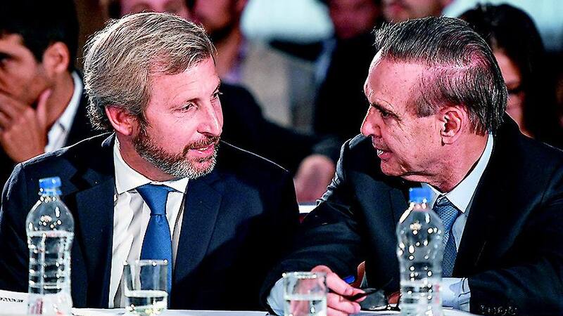 Frigerio y Pichetto volvieron a reunirse ayer en el Senado y hoy el ministro se presentará en la comisión