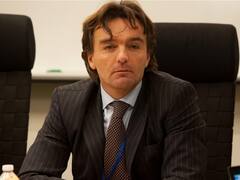 Por primera vez al frente de la CNV, Cosentino recibió a referentes del mercado