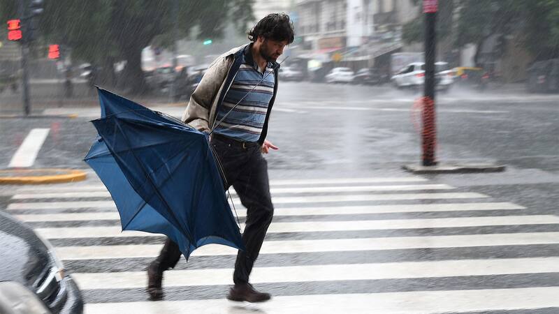 Una fuerte tormenta y ráfagas intensas de viento sacudirán varias provincias pese a subir la temperatura: cuáles son las zonas en alerta. Fuente: Archivo