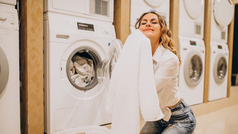 Un mal olor en las toallas indica la presencia de microorganismos, por lo que deben lavarse de inmediato.