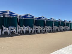 Carpas en la playa: quedan pocas en alquiler y los precios subieron 30% en la última quincena