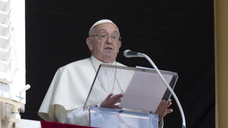 El papa Francisco se pronuncia sobre el dinero y afirma a los católicos que "la respuesta de Dios es..."