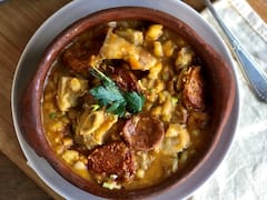 De locro veggie a postres coloniales: dónde celebrar un 25 de Mayo gourmet