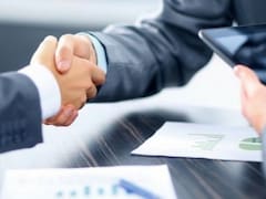 La compra y venta de empresas en la Argentina se recupera más lento que la región y el mundo: qué juega en contra