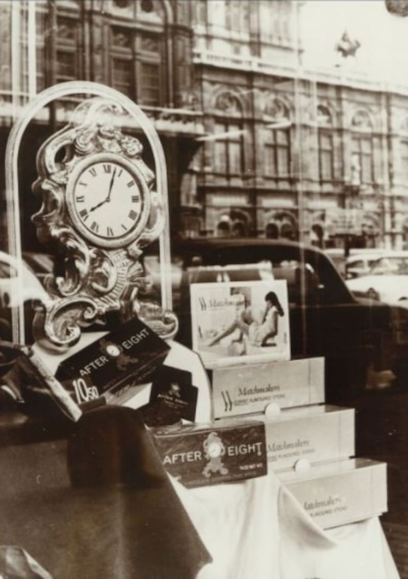 After Eight estaba pensado como una golosina premium para la clase alta. En los 70 llegó a los supermercados.