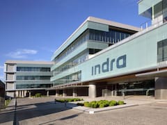 Indra alcanza un beneficio récord de 114 millones de euros y eleva las previsiones para 2024