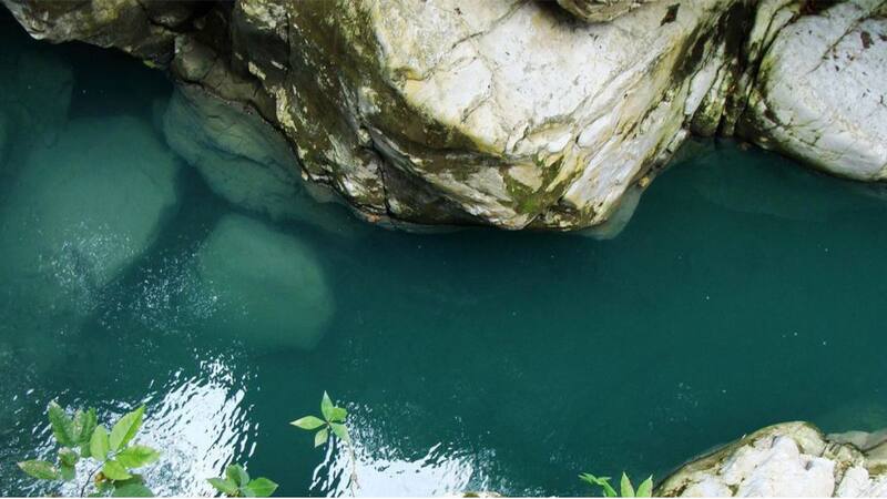 Se cree que las aguas termales de San Bartolo tiene propiedades curativas. Foto: Facebook DescubreFL