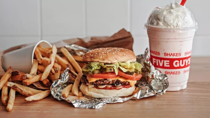 Jerry Murrell fundó Five Guys junto a su esposa y sus cuatro hijos en 1986.