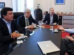 Después de la tormenta, Aníbal F. y Julián Domínguez se reunieron en la Casa Rosada