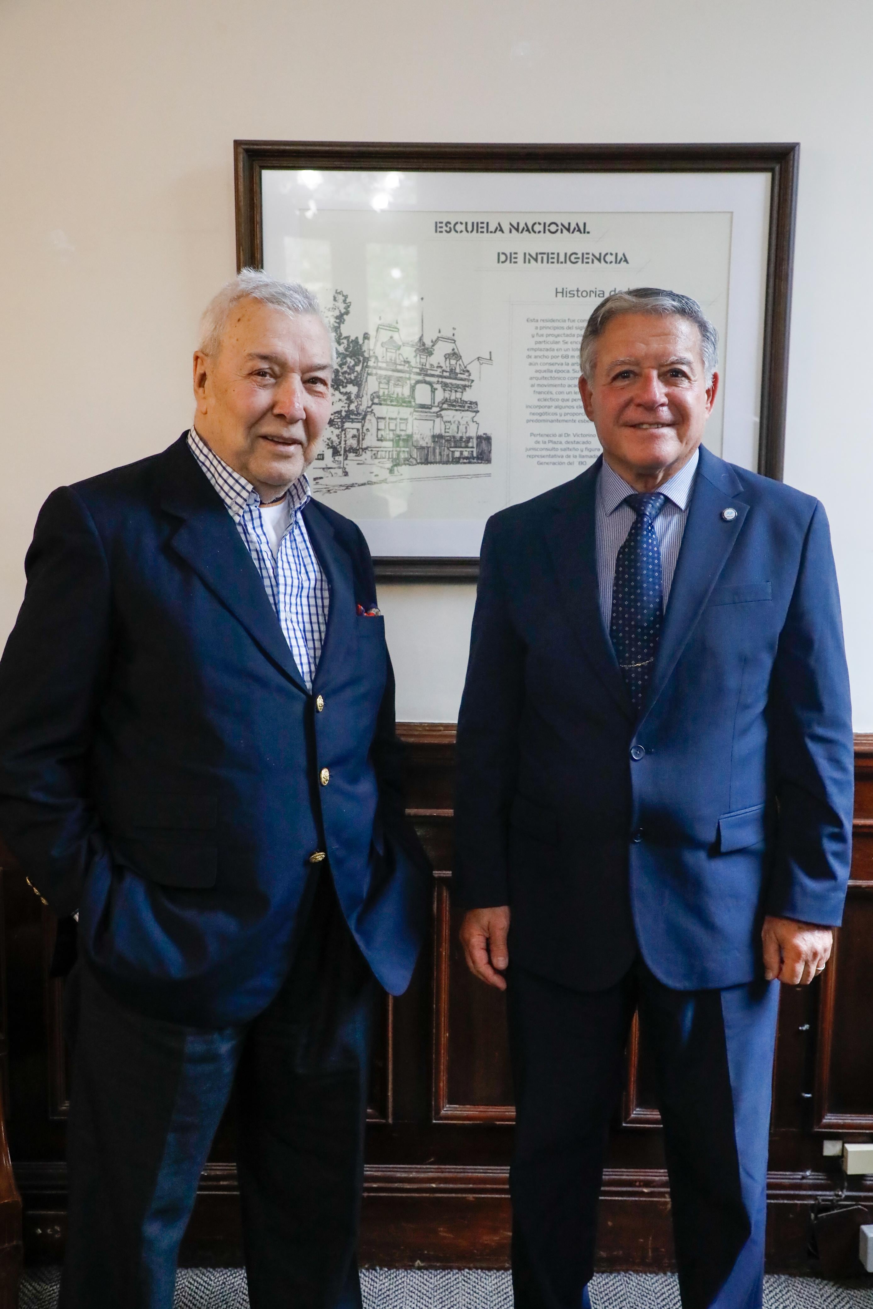 Tata Yofre deja la escuela nacional de espías y lo reemplaza un veterano de Malvinas Tata Yofre deja la escuela nacional de espías y lo reemplaza un veterano de Malvinas