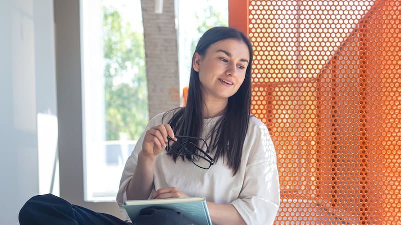 Las Becas Progresar ANSES están destinadas a jóvenes de entre 16 y 30 años que deseen continuar o finalizar sus estudios.