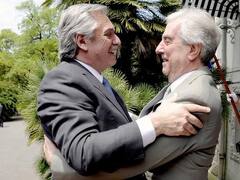 Los mensajes de Alberto, Cristina y Macri por el fallecimiento de Tabaré Vazquez