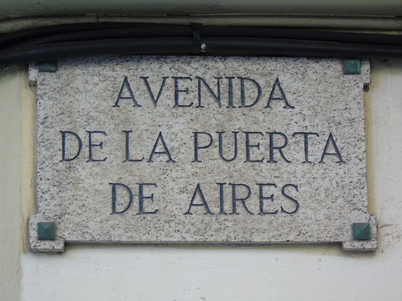 A Coruña tiene un rincón que no puedes perderte: la Avenida Puerta de Aires. (Imagen: Wikimedia Commons / Drow male)