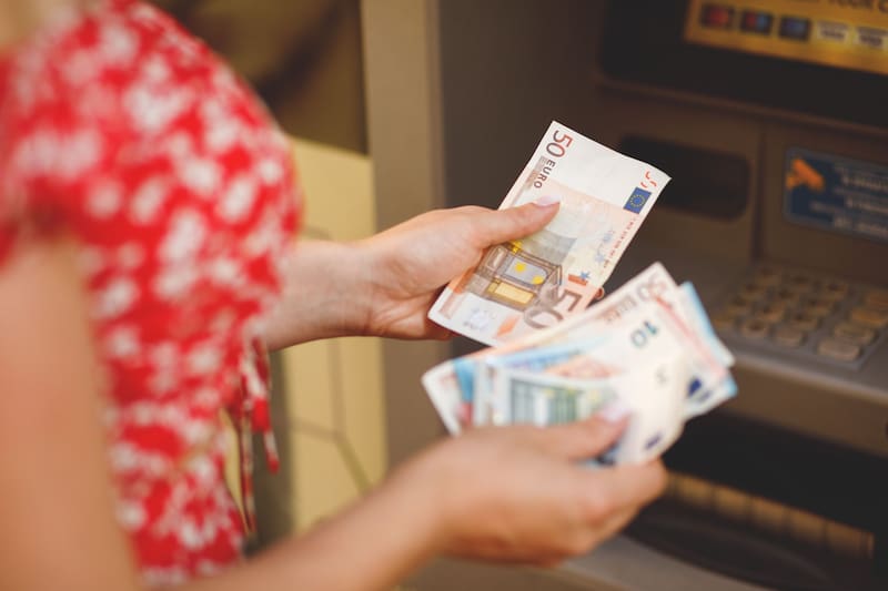 El Estado de México mantiene a dispocisión el acceso al programa Mujeres con Bienestar. Fuente: Shutterstock