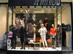 La marca que se hizo popular por el mito de la muerte de Yabrán, en crisis