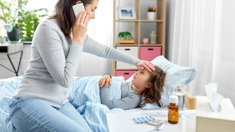 La atención de niños o personas mayores recae principalmente en las mujeres