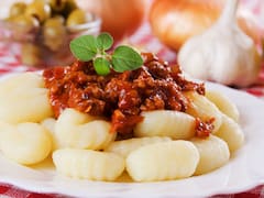 Ola polar y ñoquis del 29 con boloñesa: la receta más fácil para hacer en casa hoy