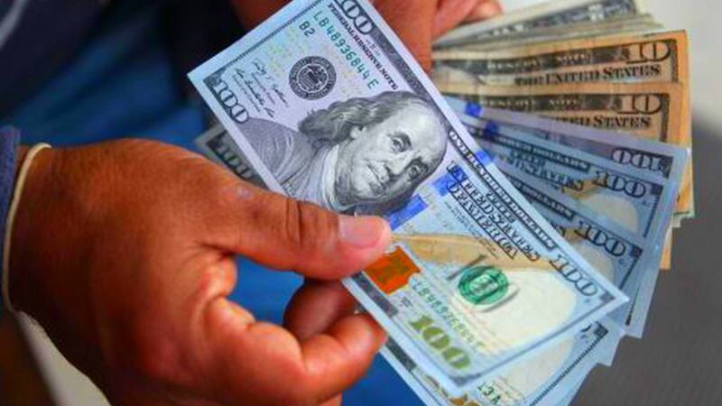 La FED entrega reembolsos por dólares rotos.