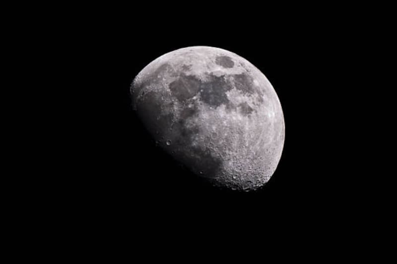 Las mejores fechas según el calendario lunar de 2025 para cortarse el cabello.