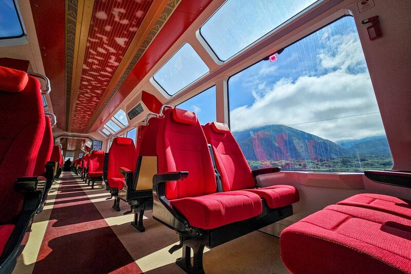 El Tren Solar de la Quebrada funciona con baterías de litio y se alimenta exclusivamente de energía solar.